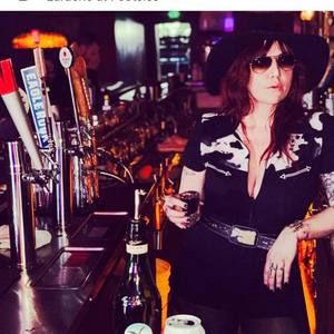 Meet your Posher, Melanie